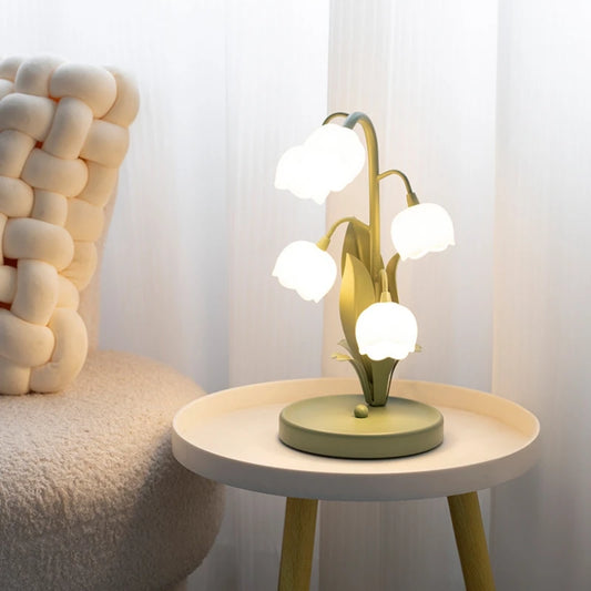 Blooming Elegance: 5-Flower Lily of the Valley Lamp with Customizable Lighting