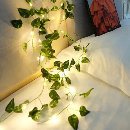 🎄 Battery-Powered Green Vine LED String Lights – Christmas & Garden Fairy Lights for Festive Holiday Decor 🎄